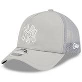 New York Yankees New Era 2026 Batting Practice Apex 9FORTY Adjustable Trucker Hat On Sale