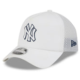 New York Yankees New Era 2026 Batting Practice Apex 9FORTY Adjustable Trucker Hat Clearance