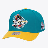 Mitchell & Ness - Detroit Pistons Hardwood Classics Legendary Away Pro-Pinch Adjustable Hat - Teal