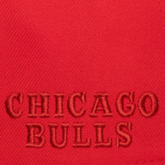 Mitchell & Ness - Chicago Bulls Legendary Home Pro Pinch Snapback Hat - Red