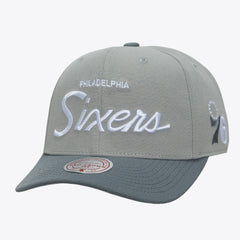 Mitchell & Ness - Philadelphia 76ers Thunderstorm Head Coach Pro Crown Snapback Hat - Gray