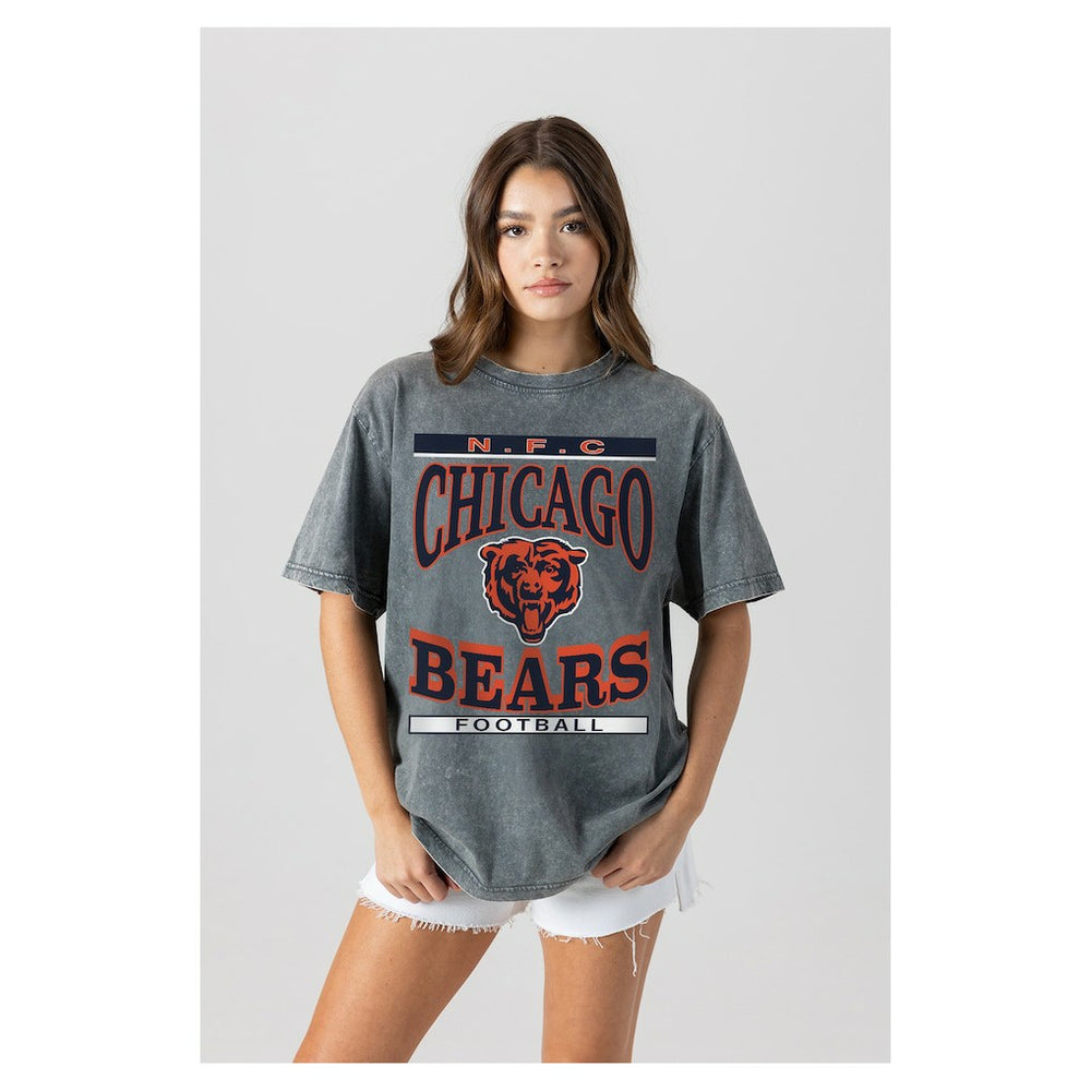 Chicago Bears Gameday Couture Women's Oversized Classic Grind Washed T-Shirt Gray - NFL