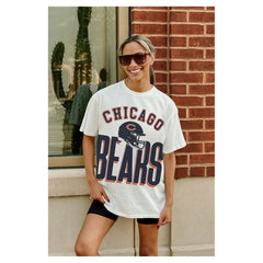 Chicago Bears Gameday Couture Women's Oversized Classic Fierce Focus T-Shirt White - NFL