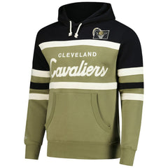Mitchell & Ness - Cleveland Cavaliers Double Clutch Head Coach Hoodie - Olive/Black