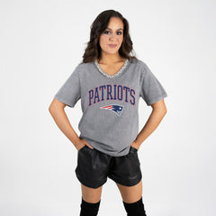 New England Patriots Gameday Couture Women's Relaxed Iconic Edge Rhinestone V-Neck T-Shirt Gray - NFL