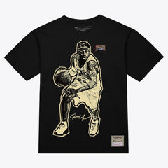 Mitchell & Ness - Allen Iverson Philadelphia 76ers Unisex Blockbuster Player Graphic T-Shirt - Black