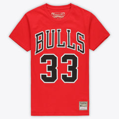 Mitchell & Ness - Scottie Pippen Chicago Bulls Unisex Hardwood Classics Name & Number T-Shirt - Red