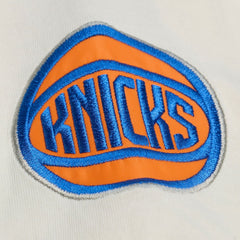 Mitchell & Ness - New York Knicks Hardwood Classics Chainstitch Premium T-Shirt - Cream
