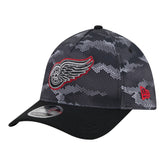 Detroit Red Wings - New Era Zero Dark 39THIRTY Flex Hat Black