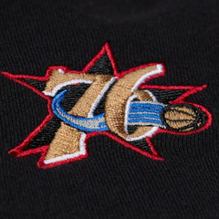 Mitchell & Ness - Philadelphia 76ers Hardwood Classics Originals Collection 2000-2001 Team Roster Fleece Hoodie - Black