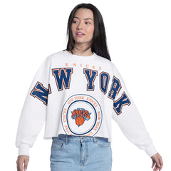 NBA - New York Knicks G-III 4Her by Carl Banks Women's Bleachers Cropped French Terry Sweatshirt - White