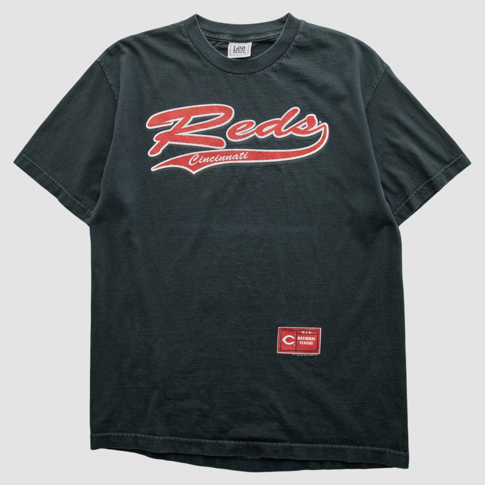 Cincinnati Reds Lee Apparel 2000s T-shirt Clearance