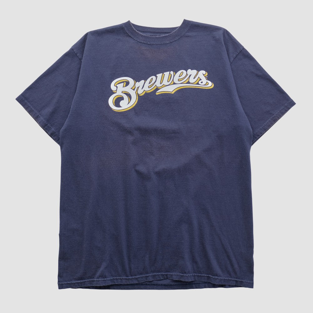Milwaukee Brewers Majestic 2000s T-shirt Lifestyle