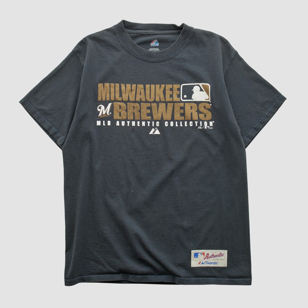 Milwaukee Brewers Majestic 2008 T-shirt Lifestyle