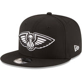 New Era - New Orleans Pelicans Black & White Logo 9FIFTY Adjustable Snapback Hat - Black