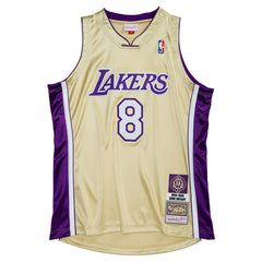 Mitchell & Ness - Kobe Bryant Los Angeles Lakers Hall of Fame Class of 2020 #8 Authentic Jersey - Gold