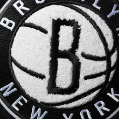 NBA - Brooklyn Nets Pro Standard Chenille Shorts - Black