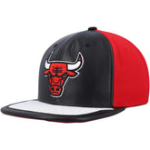 Mitchell & Ness - Chicago Bulls Day One Snapback Hat - Black/White