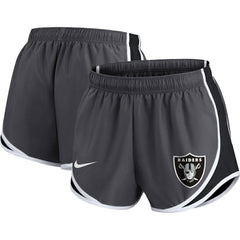 Las Vegas Raiders Women's Plus Size Logo Performance Tempo Shorts Charcoal - Nike