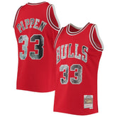 Mitchell & Ness - Scottie Pippen Chicago Bulls 1997/98 Hardwood Classics NBA 75th Anniversary Diamond Swingman Jersey - Red