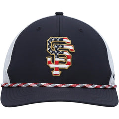 San Francisco Giants '47 Flag Fill Trucker Snapback Hat Lifestyle