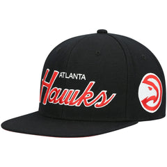 Mitchell & Ness - Atlanta Hawks Hardwood Classics Script 2.0 Snapback Hat - Black