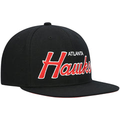 Mitchell & Ness - Atlanta Hawks Hardwood Classics Script 2.0 Snapback Hat - Black