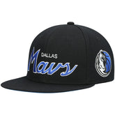 Mitchell & Ness - Dallas Mavericks Hardwood Classics Script 2.0 Snapback Hat - Black