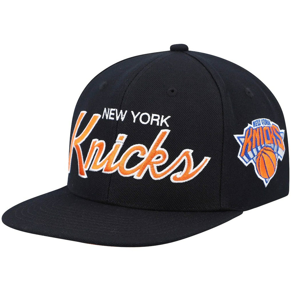 Mitchell & Ness - New York Knicks Hardwood Classics Script 2.0 Snapback Hat - Black
