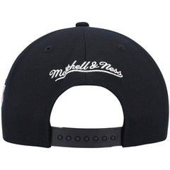 Mitchell & Ness - New York Knicks Hardwood Classics Script 2.0 Snapback Hat - Black