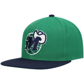 Mitchell & Ness - Dallas Mavericks Hardwood Classics Team Two-Tone 2.0 Snapback Hat - Green/Navy