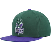 Mitchell & Ness - Milwaukee Bucks Hardwood Classics Team Two-Tone 2.0 Snapback Hat - Green/Purple
