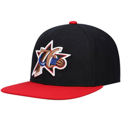 Mitchell & Ness - Philadelphia 76ers Hardwood Classics Team Two-Tone 2.0 Snapback Hat - Black/Red