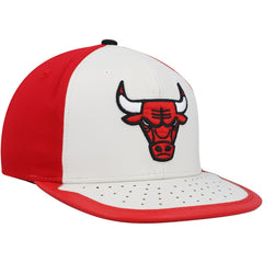 Mitchell & Ness - Chicago Bulls Day One Snapback Hat - White/Red
