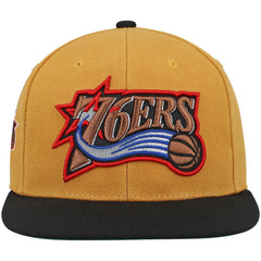 Mitchell & Ness - Philadelphia 76ers Hardwood Classics Snapback Hat - Gold/Black