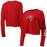 Tampa Bay Buccaneers New Era Women's Crop Long Sleeve T-Shirt Red - NFL