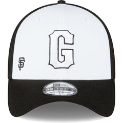 San Francisco Giants New Era 2023 On-Field Batting Practice 39THIRTY Flex Hat Lifestyle