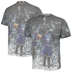 Mitchell & Ness - Detroit Pistons Above the Rim Graphic T-Shirt