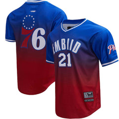NBA - Joel Embiid Philadelphia 76ers Post Ombre Name & Number T-Shirt - Royal/Red