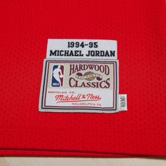 Mitchell & Ness - Chicago Bulls Michael Jordan 1994-95 Road 45 Authentic Jersey - Red - Mens