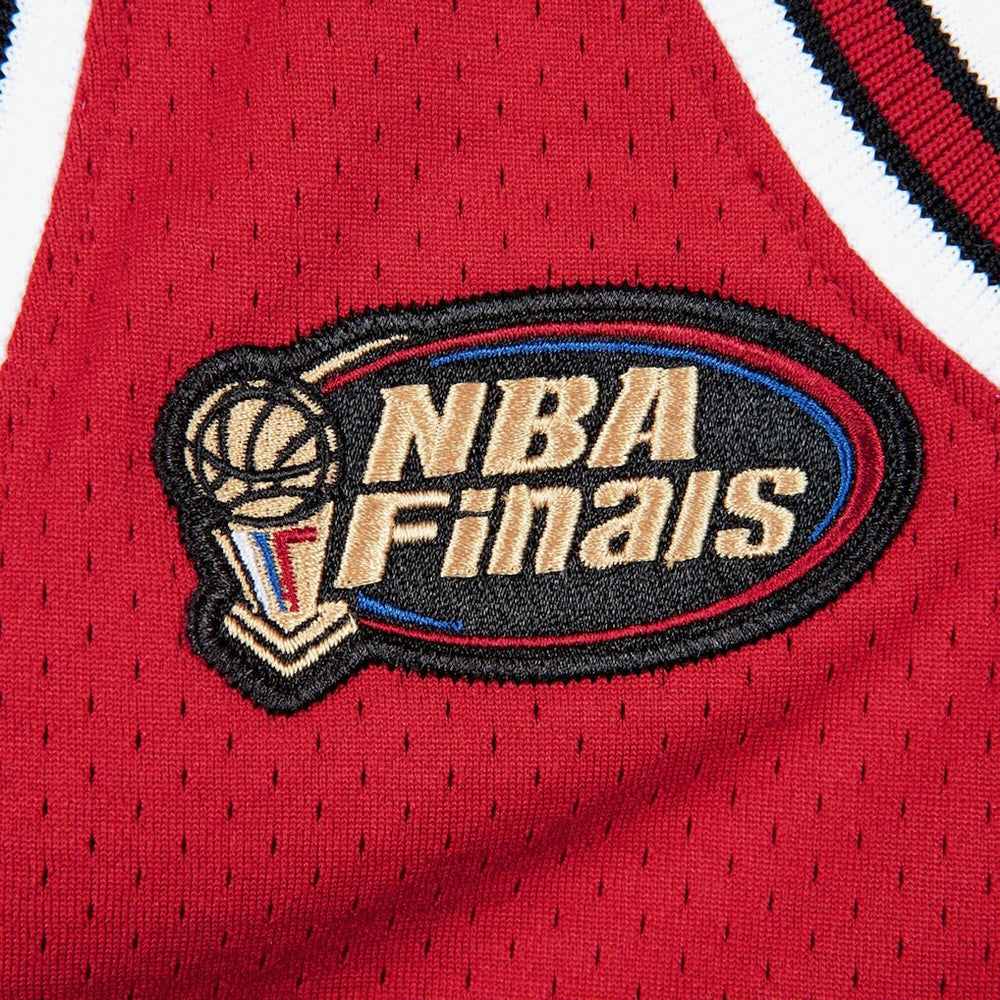 Mitchell & Ness - Chicago Bulls Authentic Jersey Road Finals Michael Jordan 1997-98
