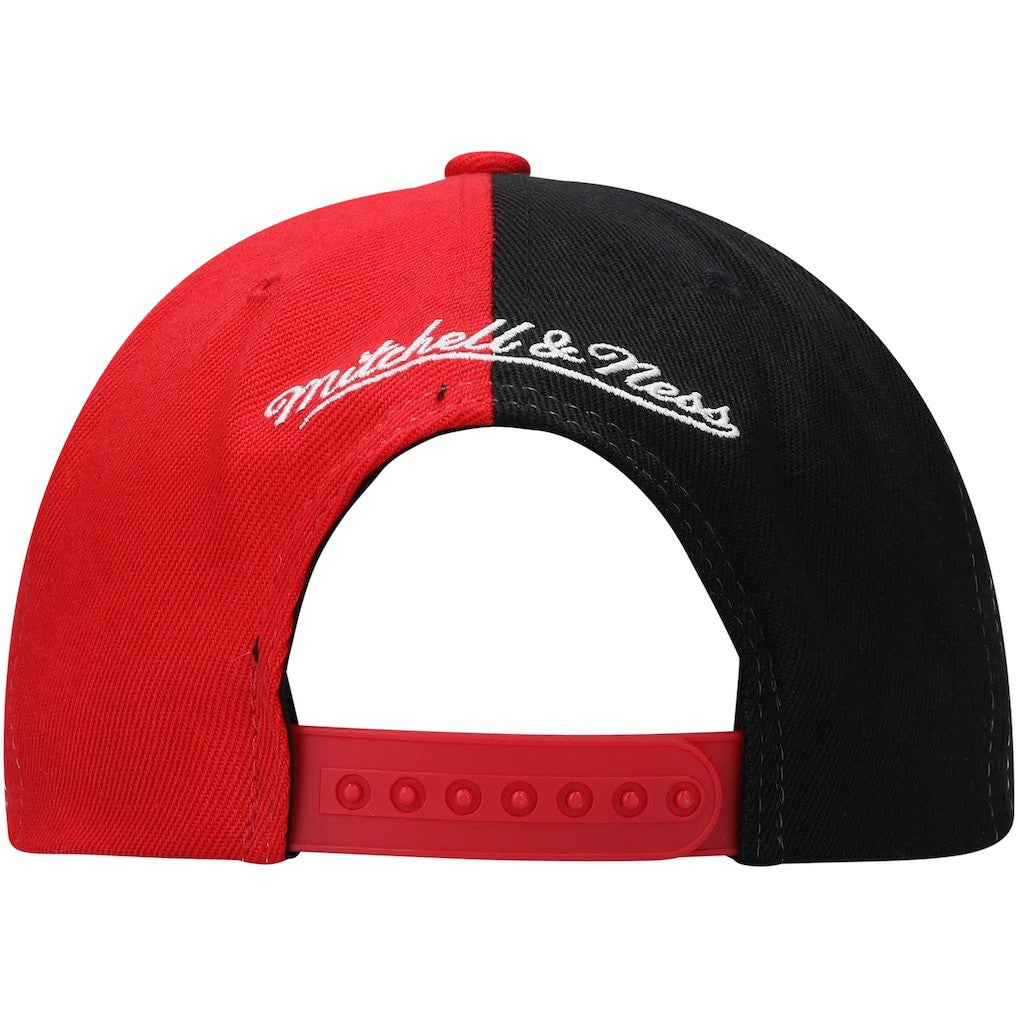 Mitchell & Ness - Philadelphia 76ers Hardwood Classics Retroline Snapback Hat - Red