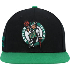 Mitchell & Ness - Boston Celtics Side Core 2.0 Snapback Hat - Black/Green