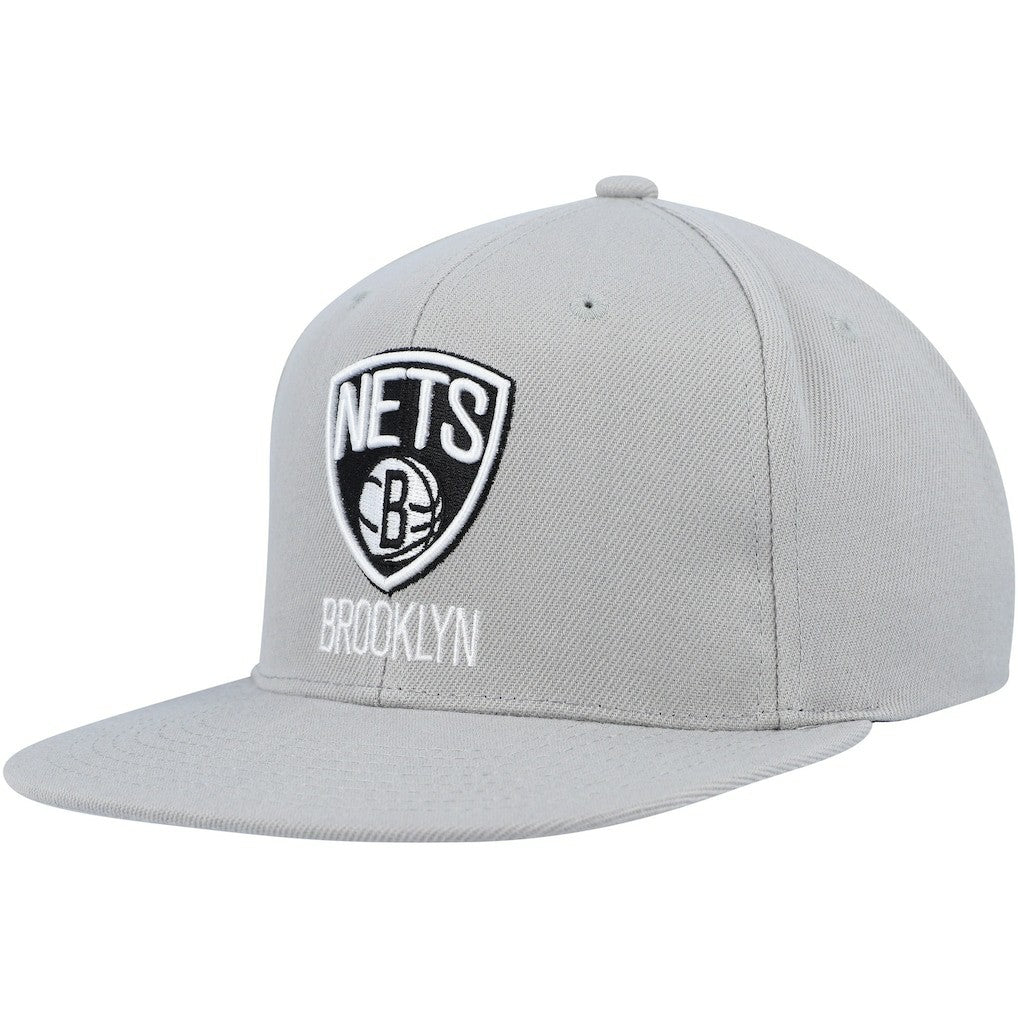 Mitchell & Ness - Brooklyn Nets Side Core 2.0 Snapback Hat - Gray