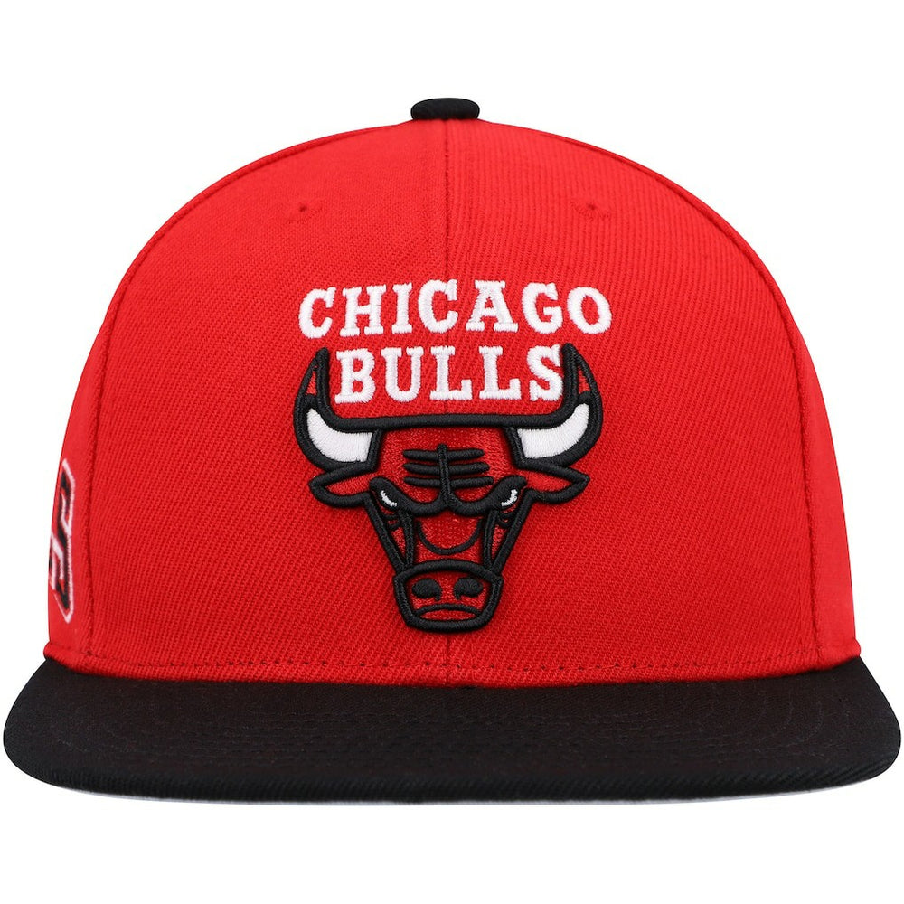Mitchell & Ness - Chicago Bulls Side Core 2.0 Snapback Hat - Red/Black