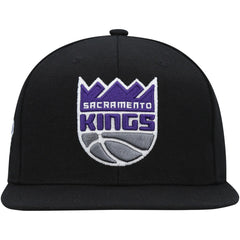 Mitchell & Ness - Sacramento Kings Side Core 2.0 Snapback Hat - Black