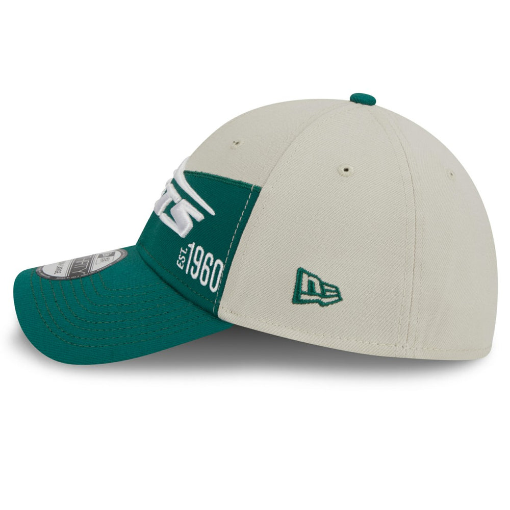 New York Jets New Era 2023 Sideline Historic 39THIRTY Flex Hat Cream/Kelly Green - NFL
