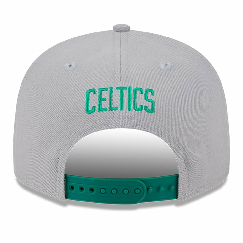 New Era - Boston Celtics Chenille Band 9FIFTY Snapback Hat - Gray