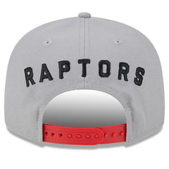 New Era - Toronto Raptors Chenille Band 9FIFTY Snapback Hat - Gray