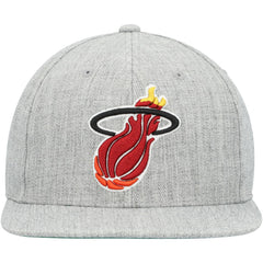 Mitchell & Ness - Miami Heat Hardwood Classics 2.0 Snapback Hat - Heather Gray